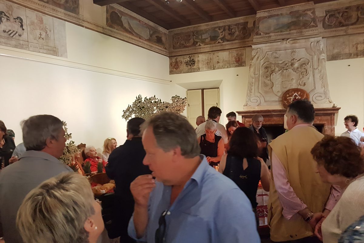 The 70 years of the Bernasconi pharmacy, the company that has the future behind it